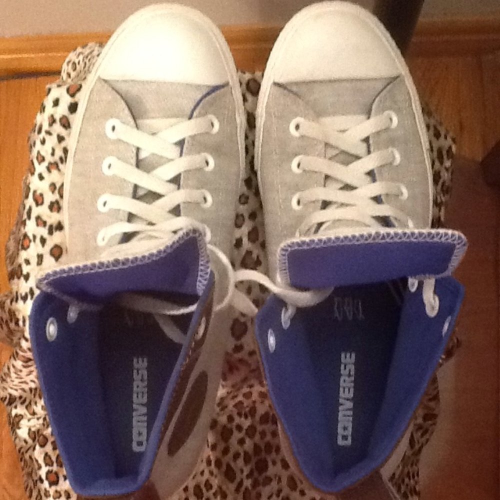 EUC CTAS Classic Chuck Taylor Converse Hi-SWEATSHIRT (9M/11W) Converse ☆ - Picture 2 of 10